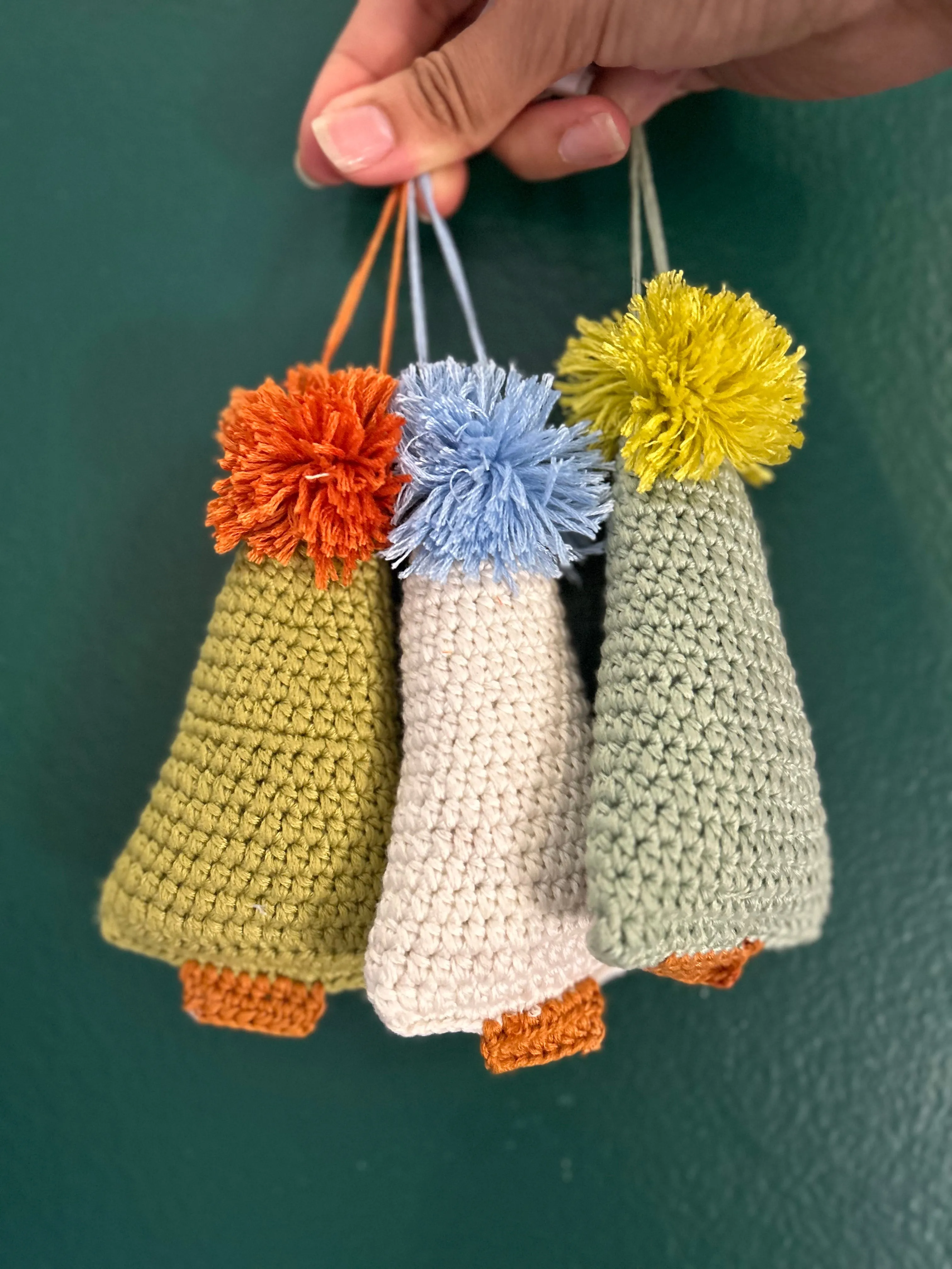 Cozy Christmas Tree Ornament Set