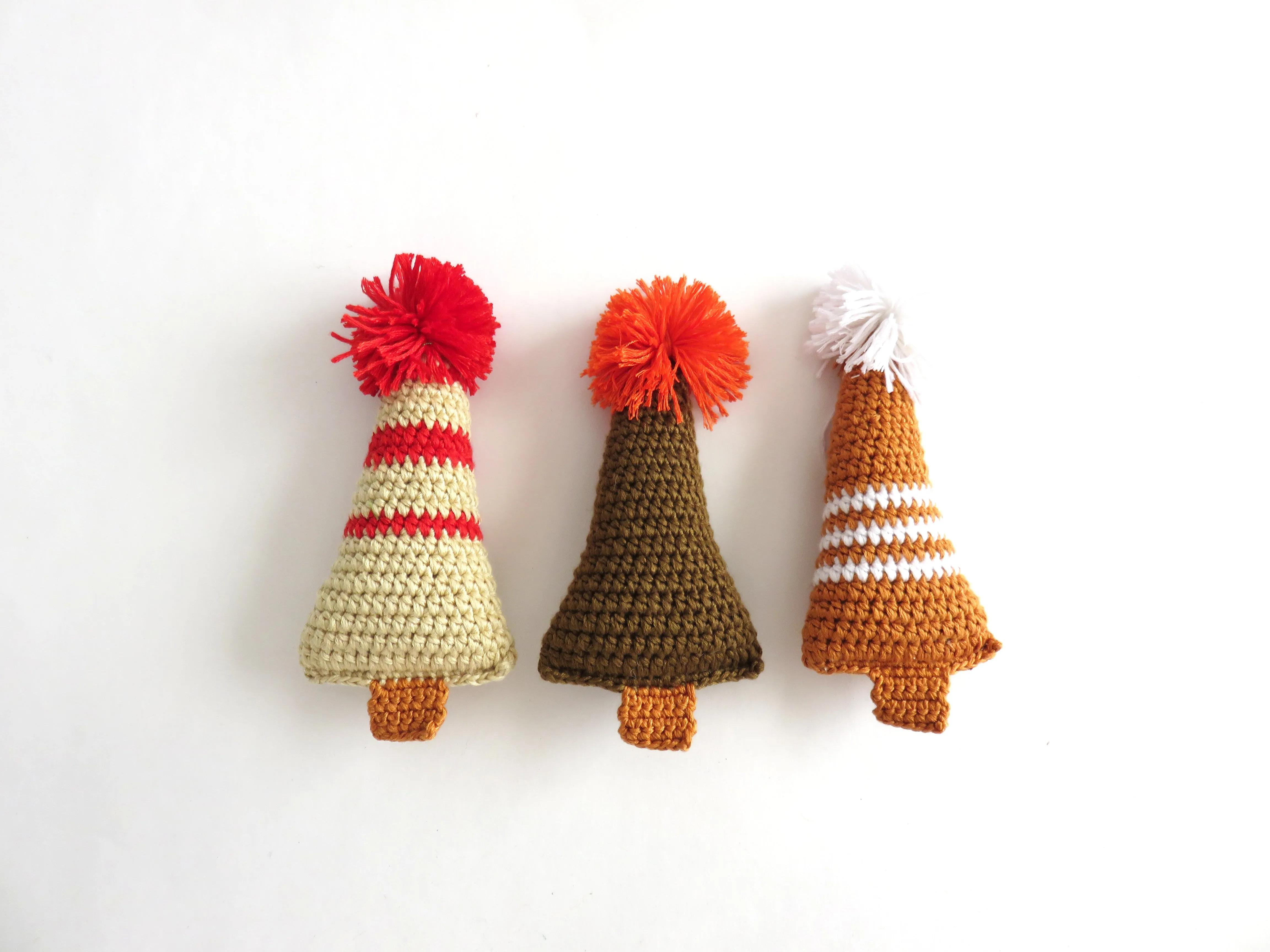 Cozy Christmas Tree Ornament Set